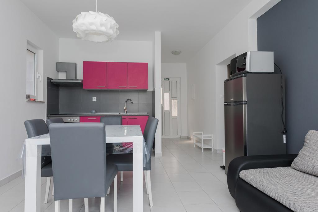 Apartment Dragan Grubisic Primošten Esterno foto
